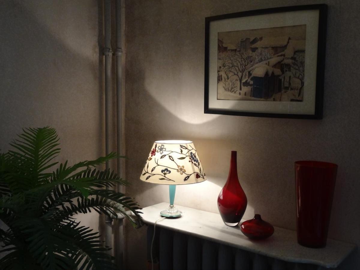 卡佩斯唐Les Remparts住宿加早餐旅馆 外观 照片